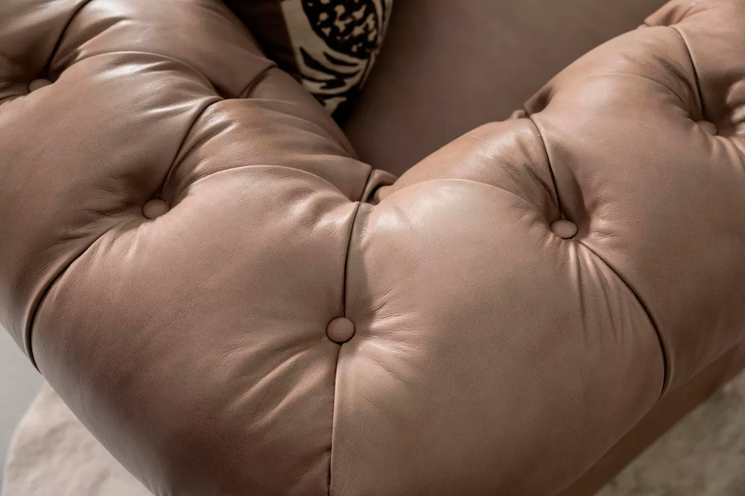 Sofá en Cuero ¨CHESTERFIELD¨