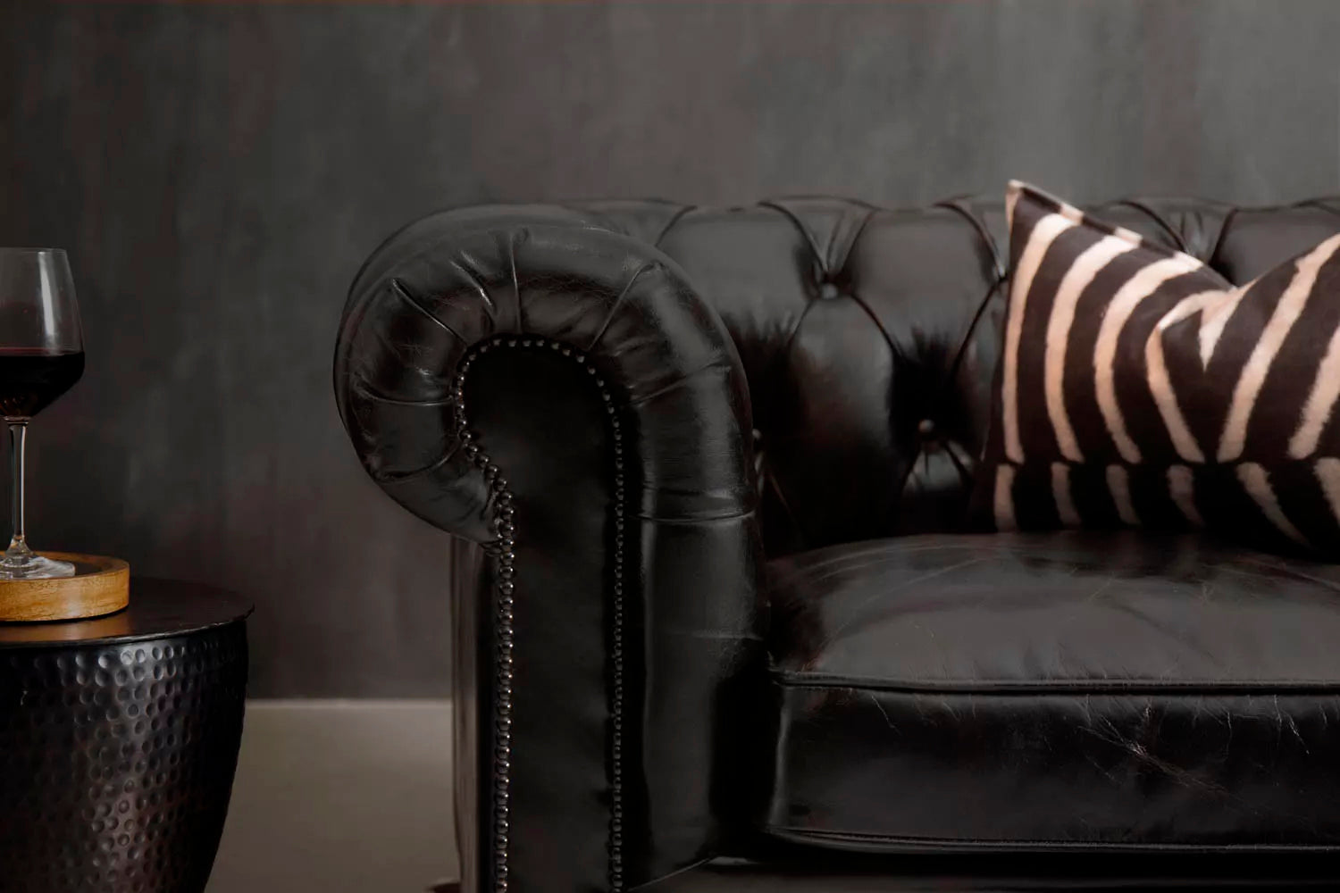 Sofá en Cuero ¨CHESTERFIELD¨