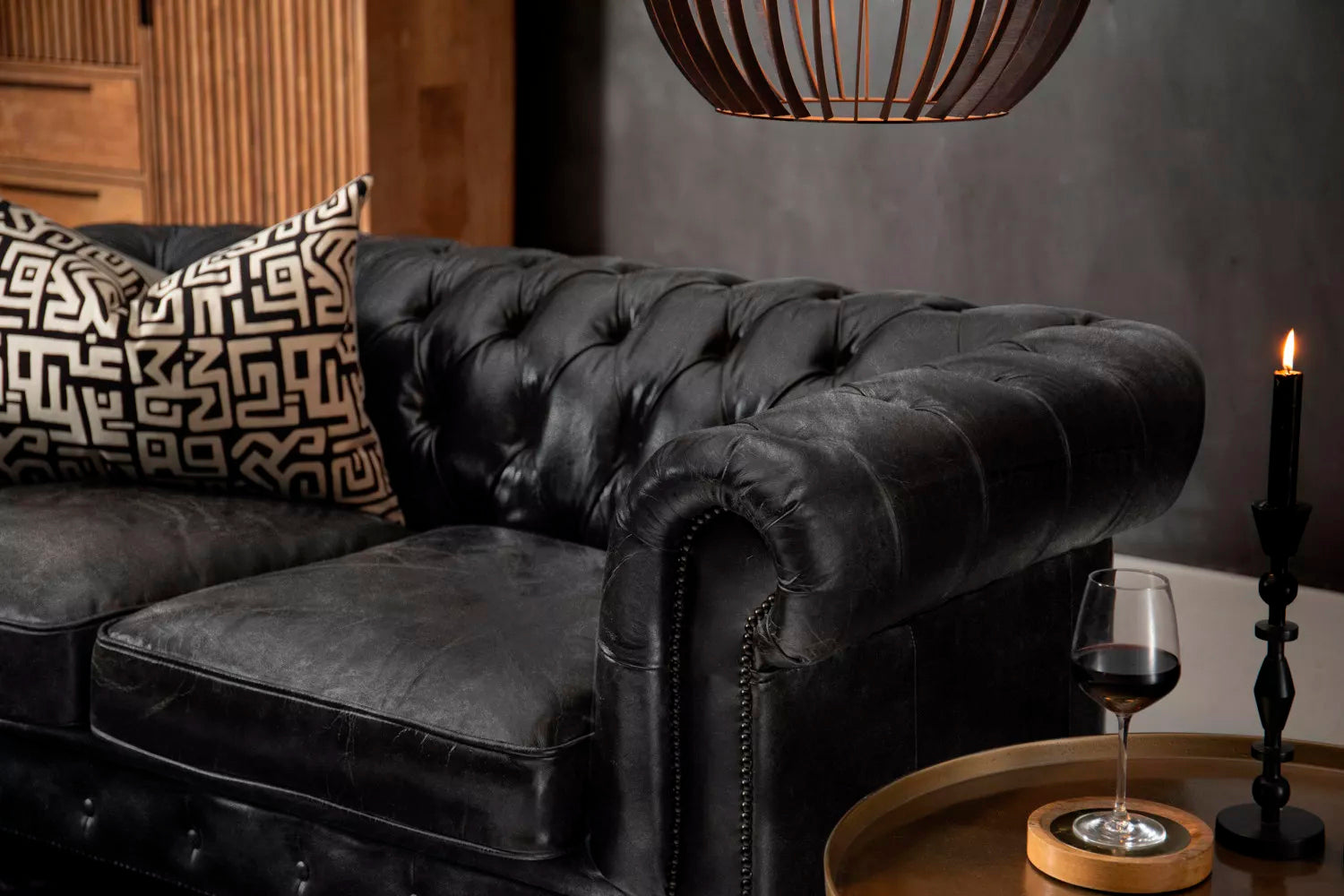 Sofá en Cuero ¨CHESTERFIELD¨