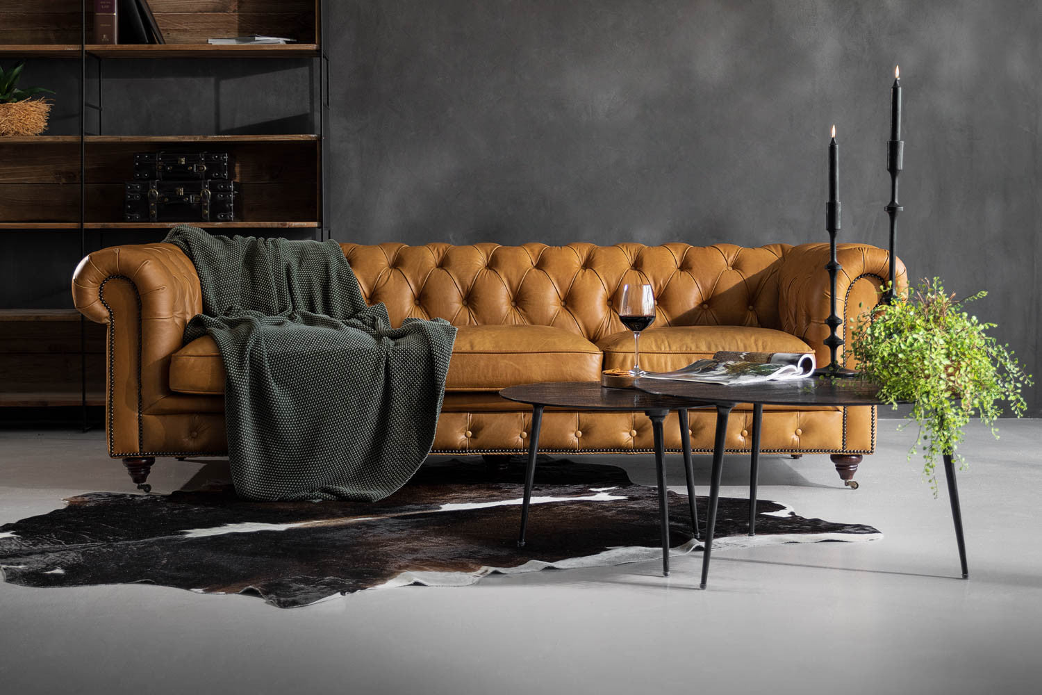 Sofá en Cuero ¨CHESTERFIELD¨