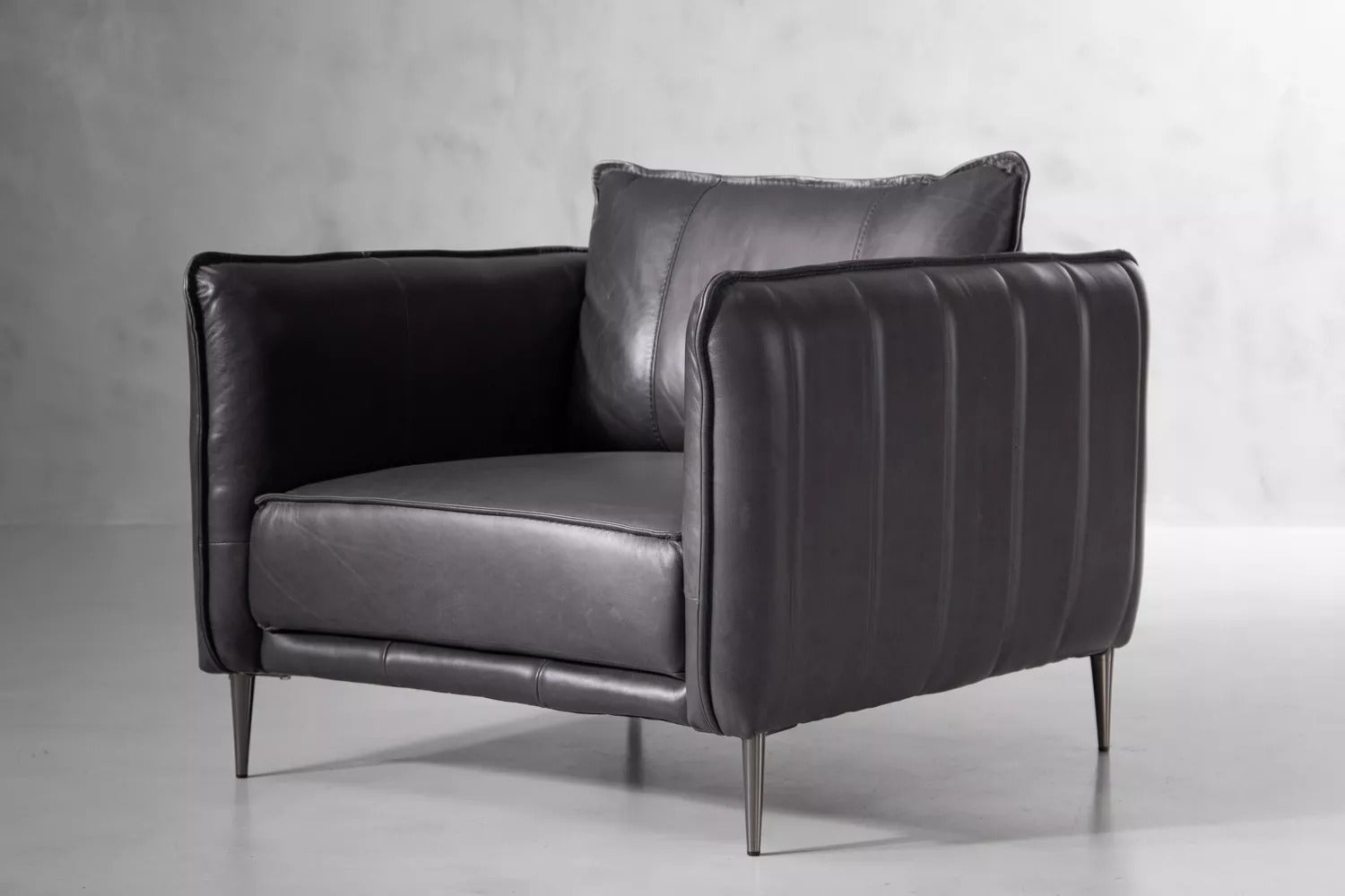 SET Aldano en Cuero ¨Sofá 3 Plazas + 2 Poltronas¨
