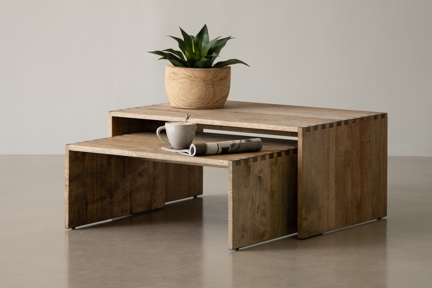 Mesa de Centro y Auxiliares