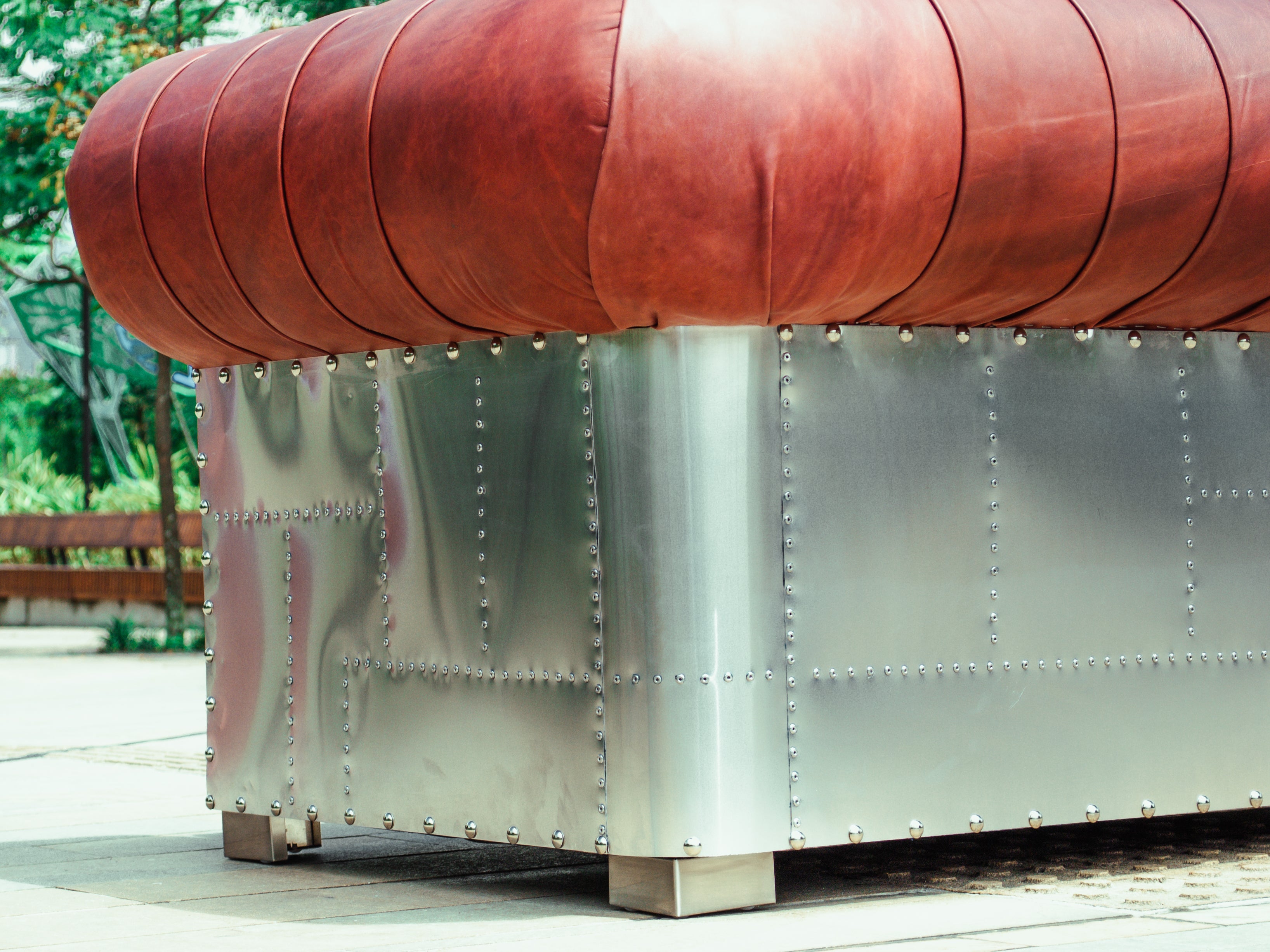 Sofá en Cuero ¨CHESTERFIELD EDICION AVIADOR¨