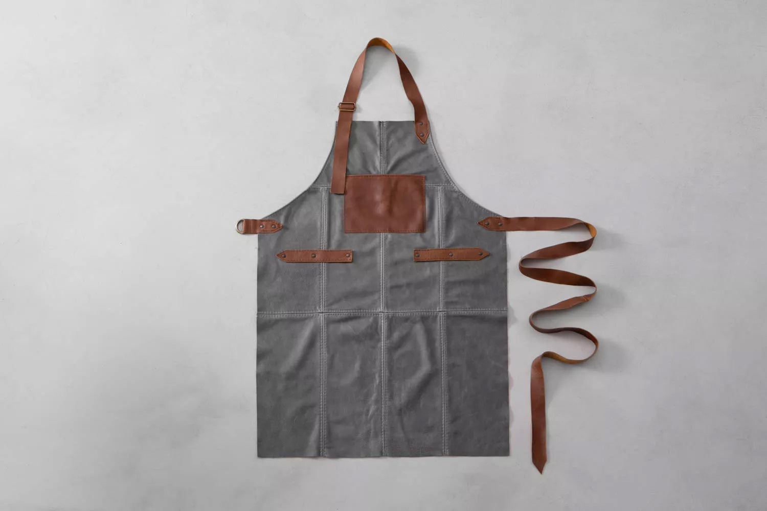 Delantal Profesional  en cuero ¨GRAY´