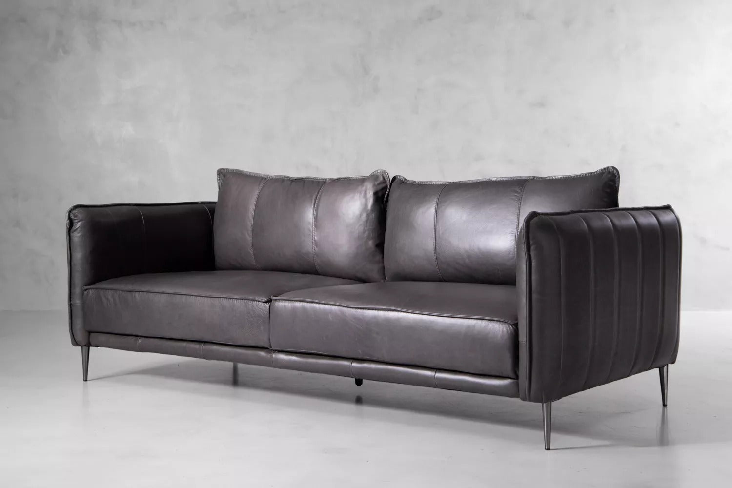 SET Aldano en Cuero ¨Sofá 3 Plazas + 2 Poltronas¨