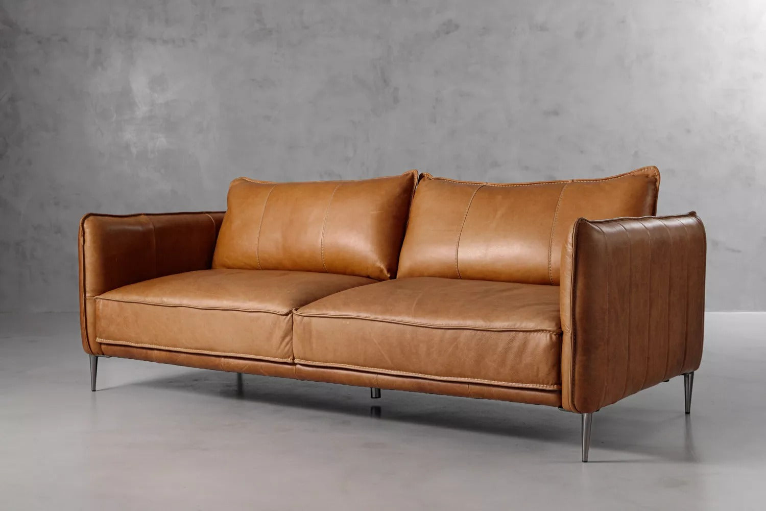 SET Aldano en Cuero ¨Sofá 3 Plazas + 2 Poltronas¨
