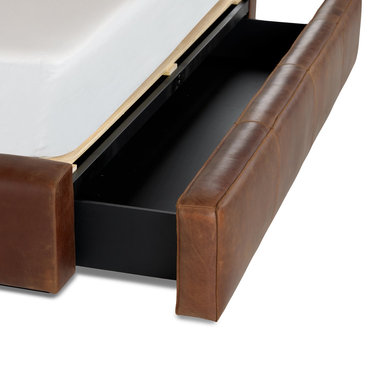 Cama en cuero "MILANO"