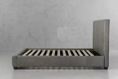 Cama en cuero "VENUS"